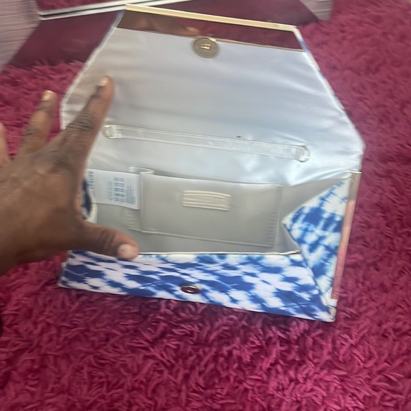 Blue and White Clutch Purse - Picture 7 of 7